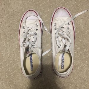 Converse tennis shoes